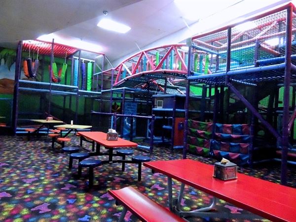 Sparkles Family Fun Centers - Kennesaw