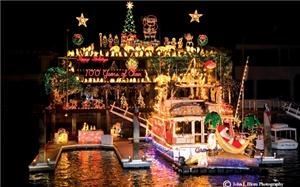 Newport Beach Christmas Boat Parade Cruises