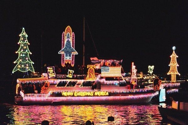 Newport Beach Christmas Boat Parade Cruises