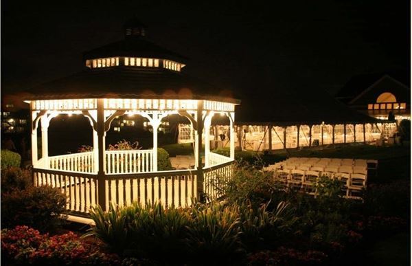 White Cliffs Country Club