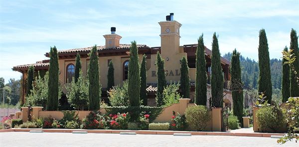 Regale Winery and Vineyards