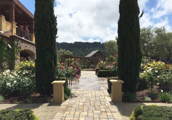 Regale Winery and Vineyards