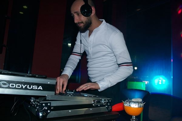 DJ Afrikano - Arabic & International DJ & HipHop DJ