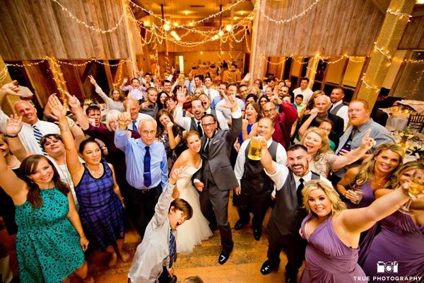 Becks Entertainment and DJ Service