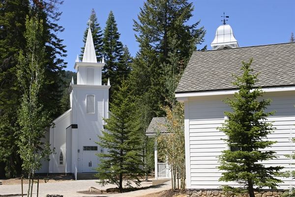 Arling Center at Tamarack Resort