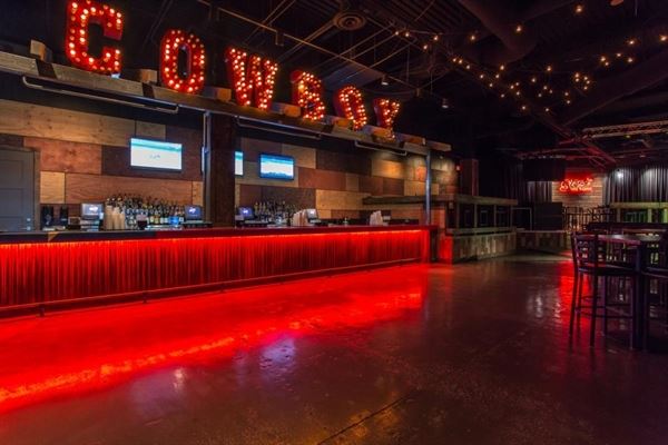 Stoney's Rockin' Country