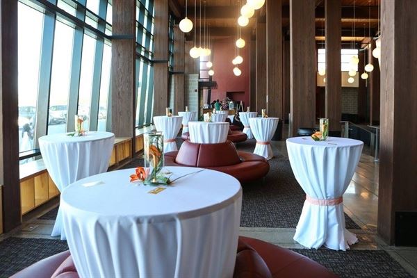 B-Golden Weddings & Events