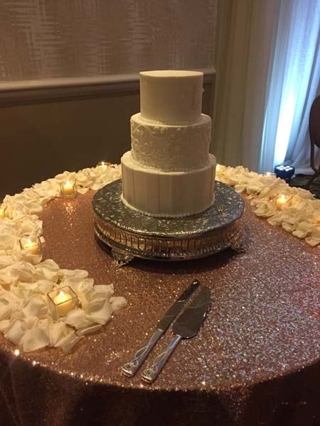 B-Golden Weddings & Events