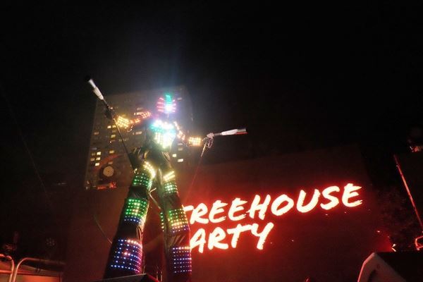 TI BOTS - LED ROBOT - Ottawa