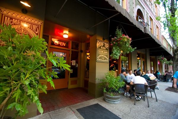 McMenamins Hotel Oregon