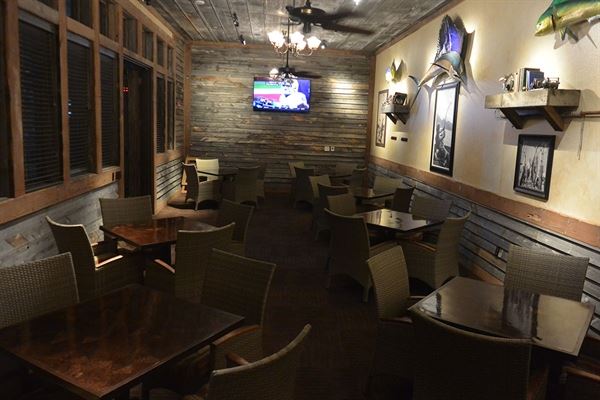 Uncle Bucks Fishbowl & Grill