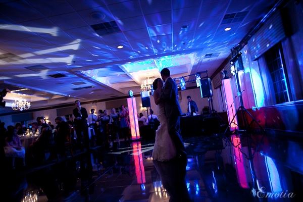 Answer Back Entertainment DJs and Photo Booths