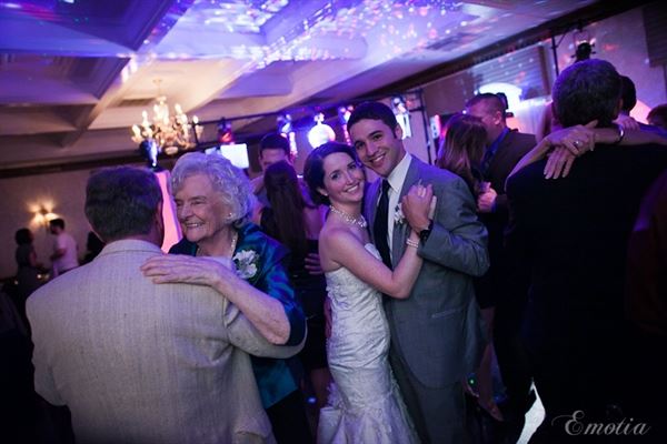 Answer Back Entertainment DJs and Photo Booths