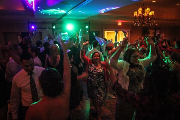 Answer Back Entertainment DJs and Photo Booths