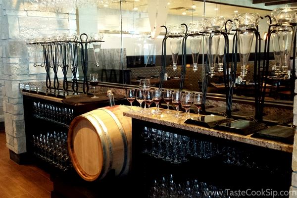 Cooper's Hawk Winery & Restaurant