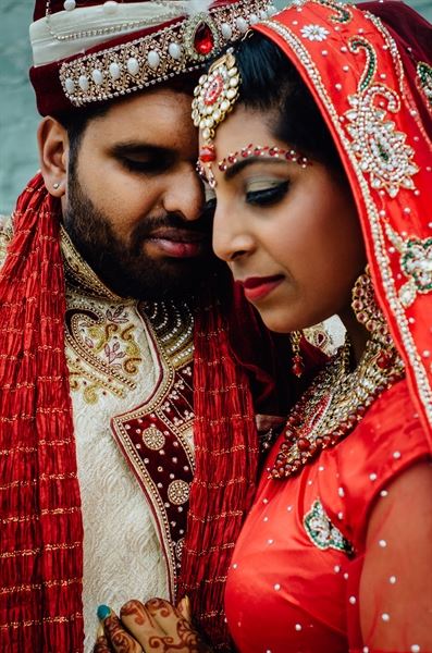 Black & Gold Photography