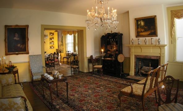 Crescent Bend House & Gardens