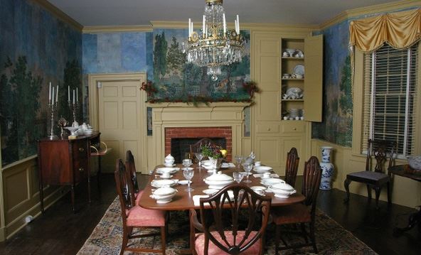 Crescent Bend House & Gardens