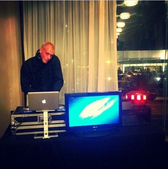 Full Service Entertainment