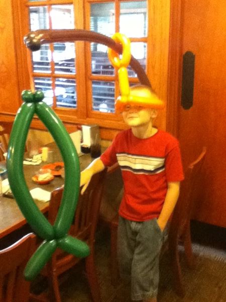 Uncle Sam's Magic & Balloon Show