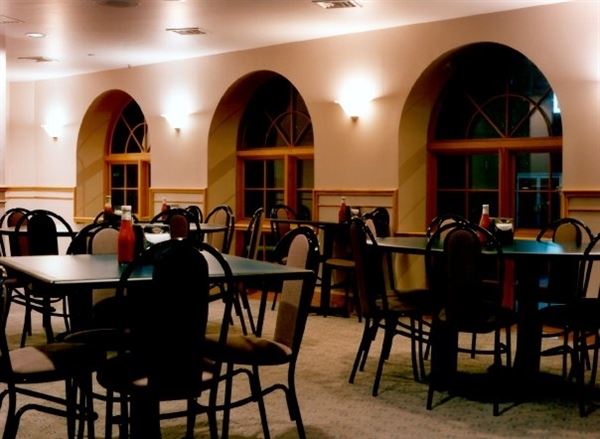 Squire's Restaurant & Catering