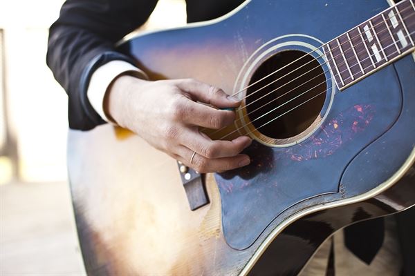 Geoffrey Lundstrom - Lovemusic Victoria