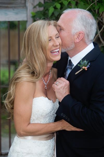 Elope to Fredericksburg Tx