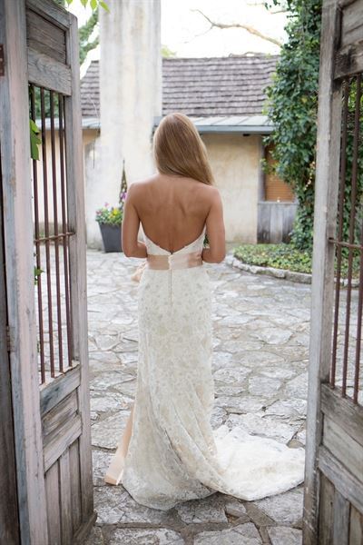 Elope to Fredericksburg Tx