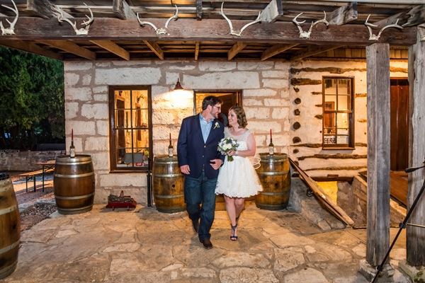 Elope to Fredericksburg Tx