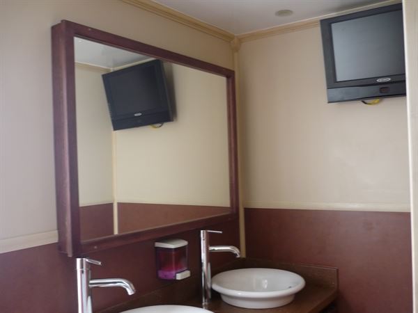 Sunrise Washroom Rentals