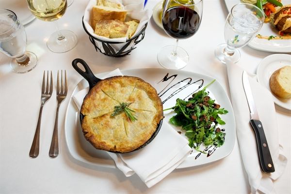 Irises Cafe & Wine Bar