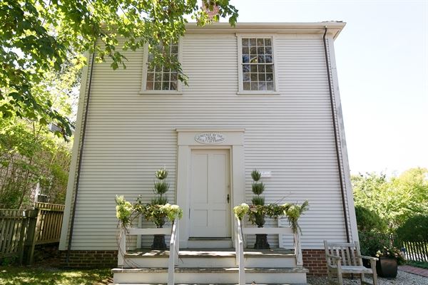 Quaker Meeting House