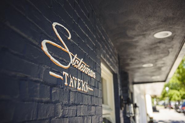 Statesman Tavern