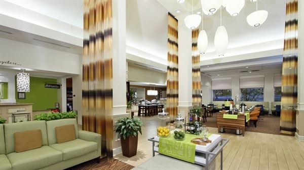 Hilton Garden Inn St. Charles