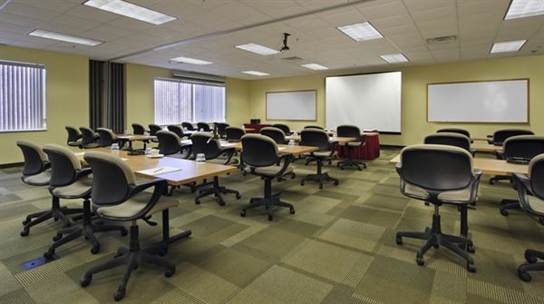 Hilton Garden Inn St. Charles