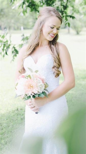 Faulkner Lake Orchard Wedding and Event Center, LLC