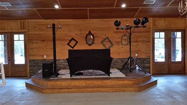 Events by WandaWerks Entertainment Mobile DJ and Karaoke Service