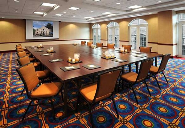 Courtyard San Antonio Riverwalk