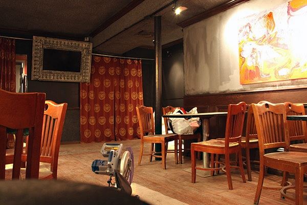 Freddy's Bar and Backroom