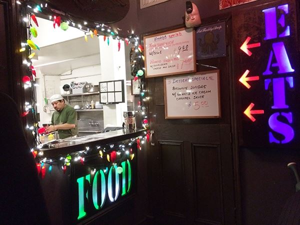 Freddy's Bar and Backroom