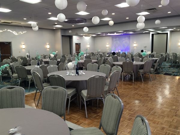 Holiday Inn & Suites - Coralville