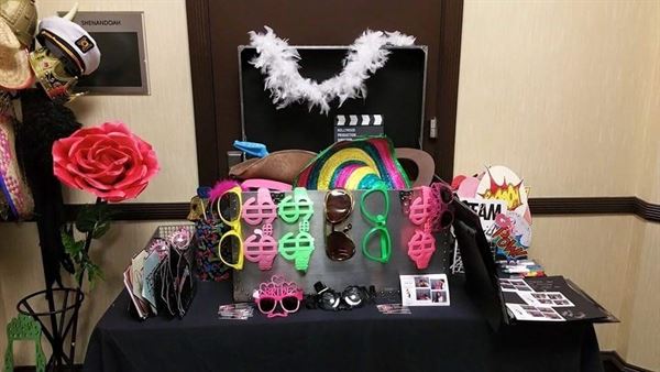 Hott Shotz Photo Booth