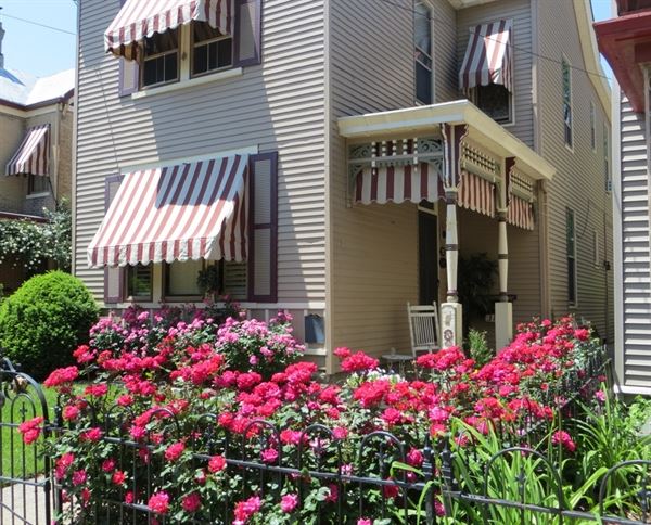 Weller Haus Bed, Breakfast & Event Center