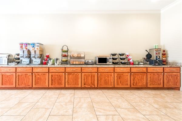 Ramada by Wyndham College Station