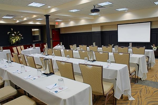 Homewood Suites by Hilton Indianapolis-Downtown