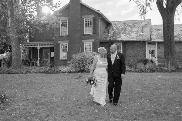 Everal Barn and Homestead