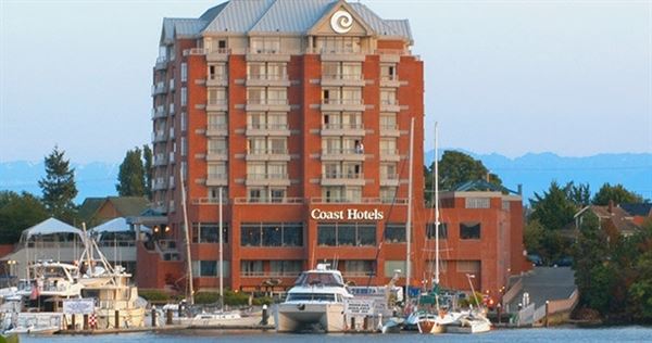 Coast Victoria Hotel & Marina by APA