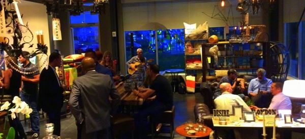 Marc E - Smooth Jazz on Spanish Guitar