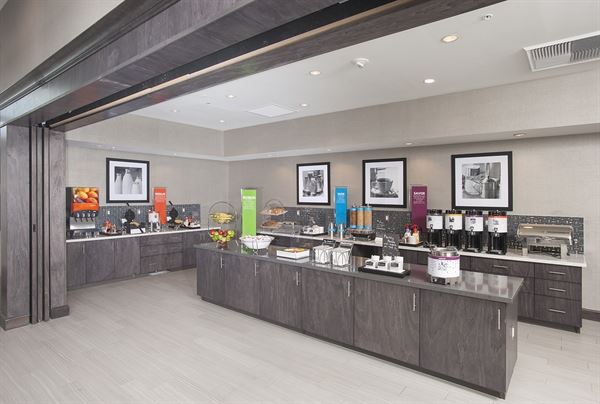 Hampton Inn & Suites LAX/El Segundo