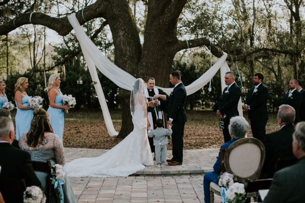 Arwen Freer, Minister